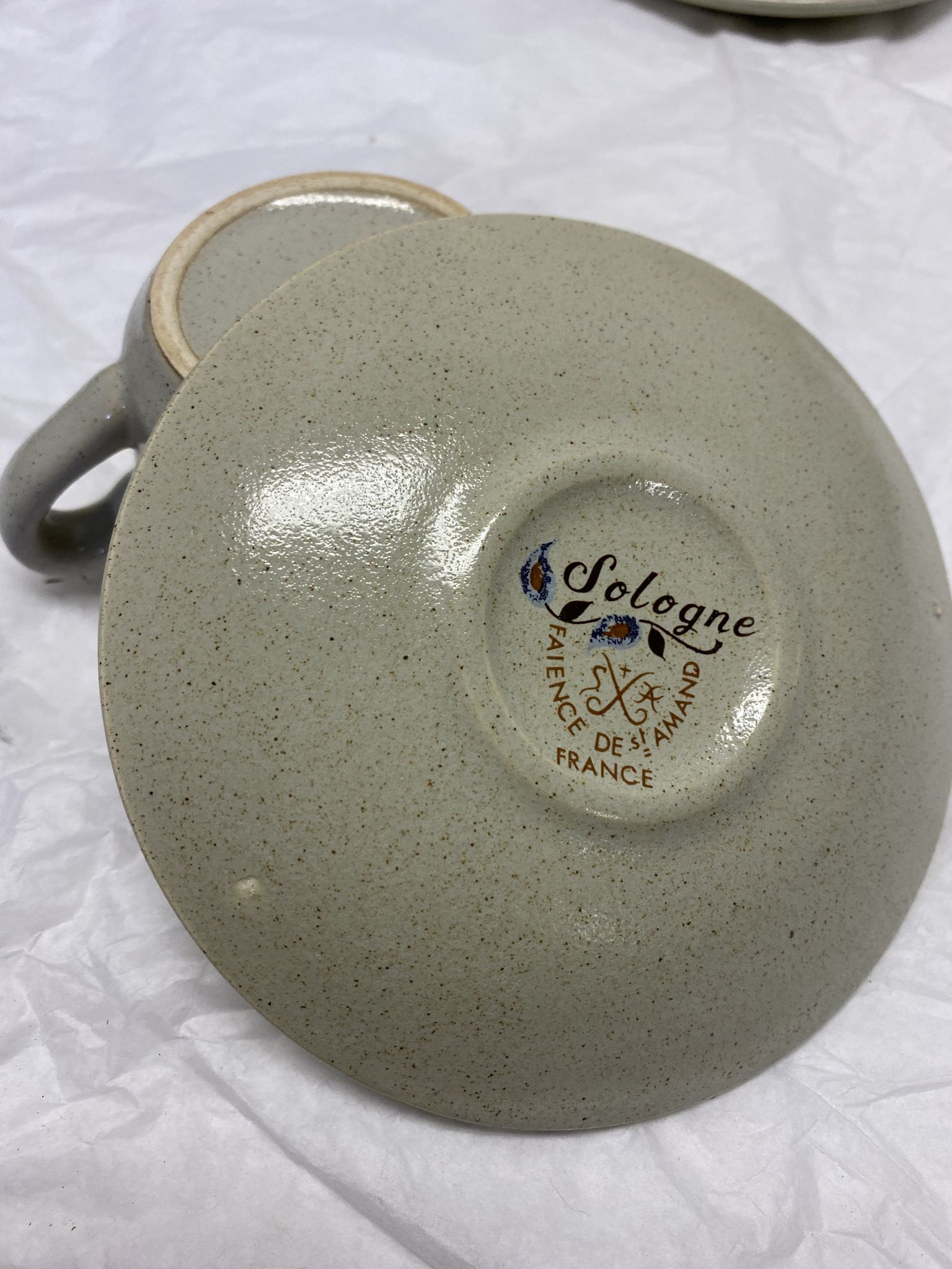 Ensemble de 6 tasses en grès vintage Saint Amand