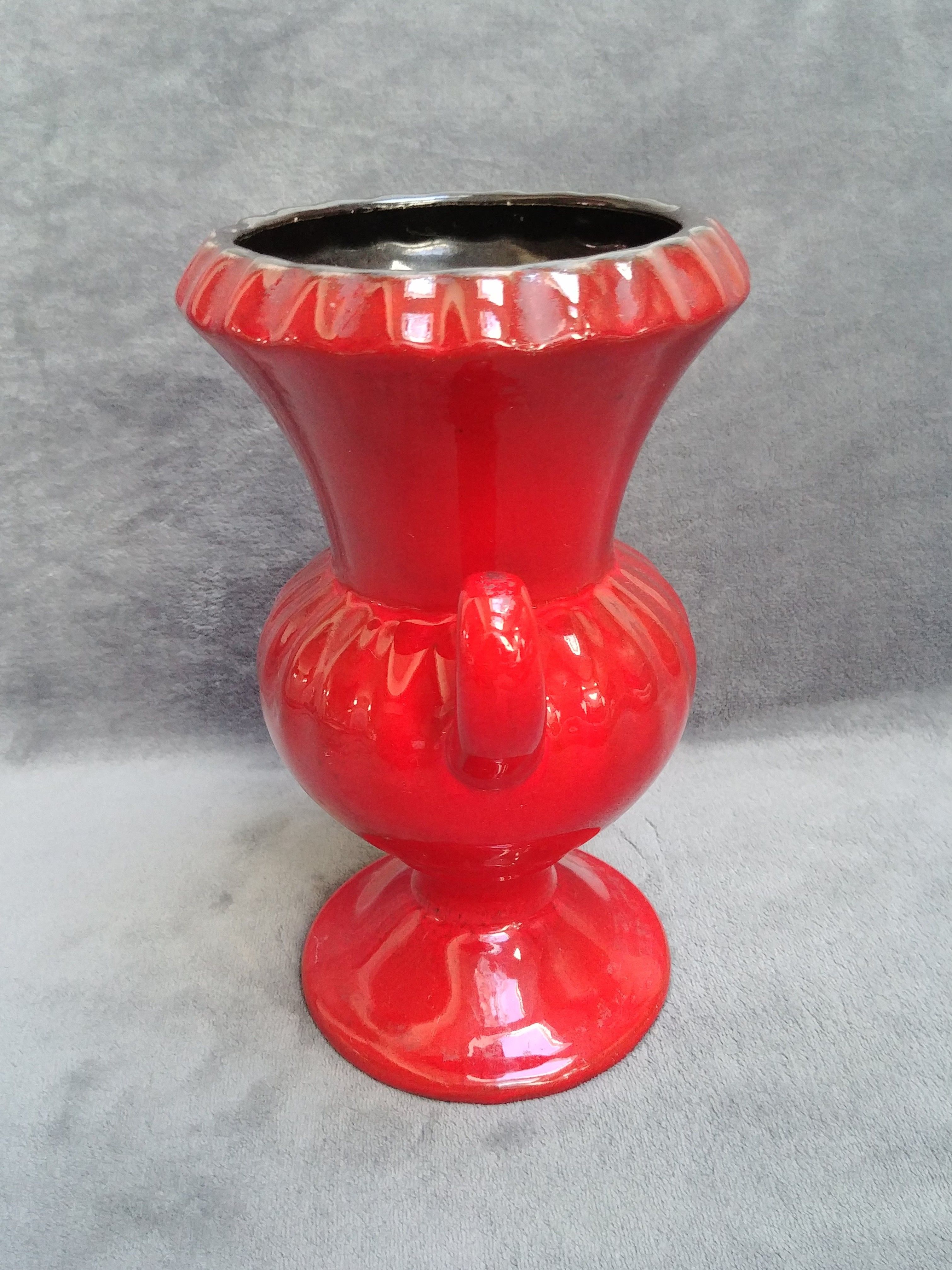 Very pretty red ceramic vase with black highlights with two handles