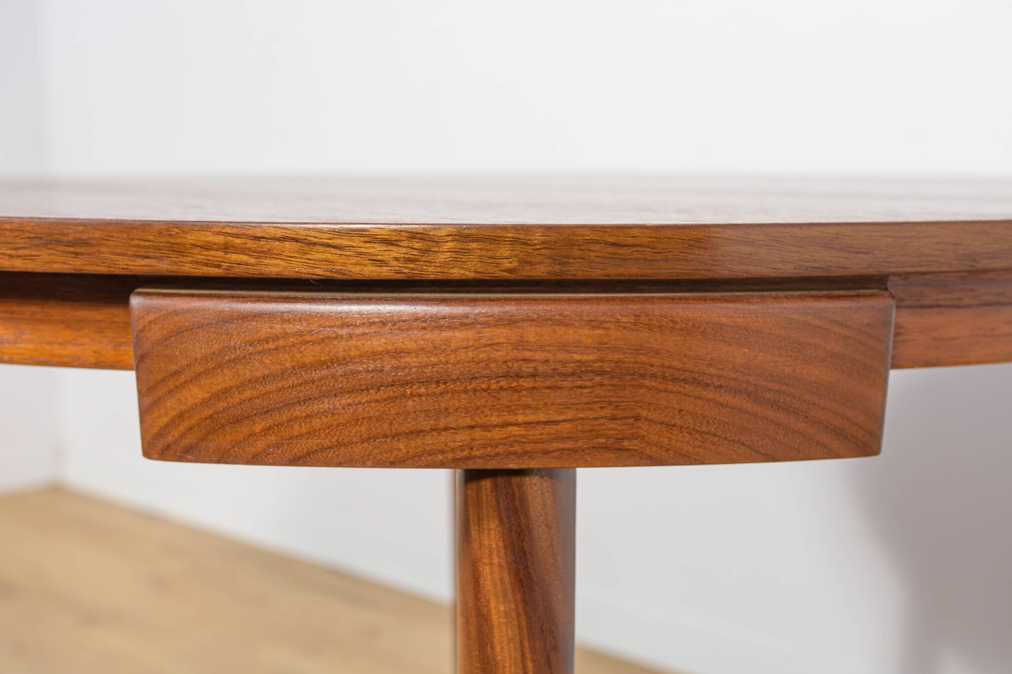 Mid-Century Teak Dining Table and Chairs Set by Hans Olsen for Frem Røjle.