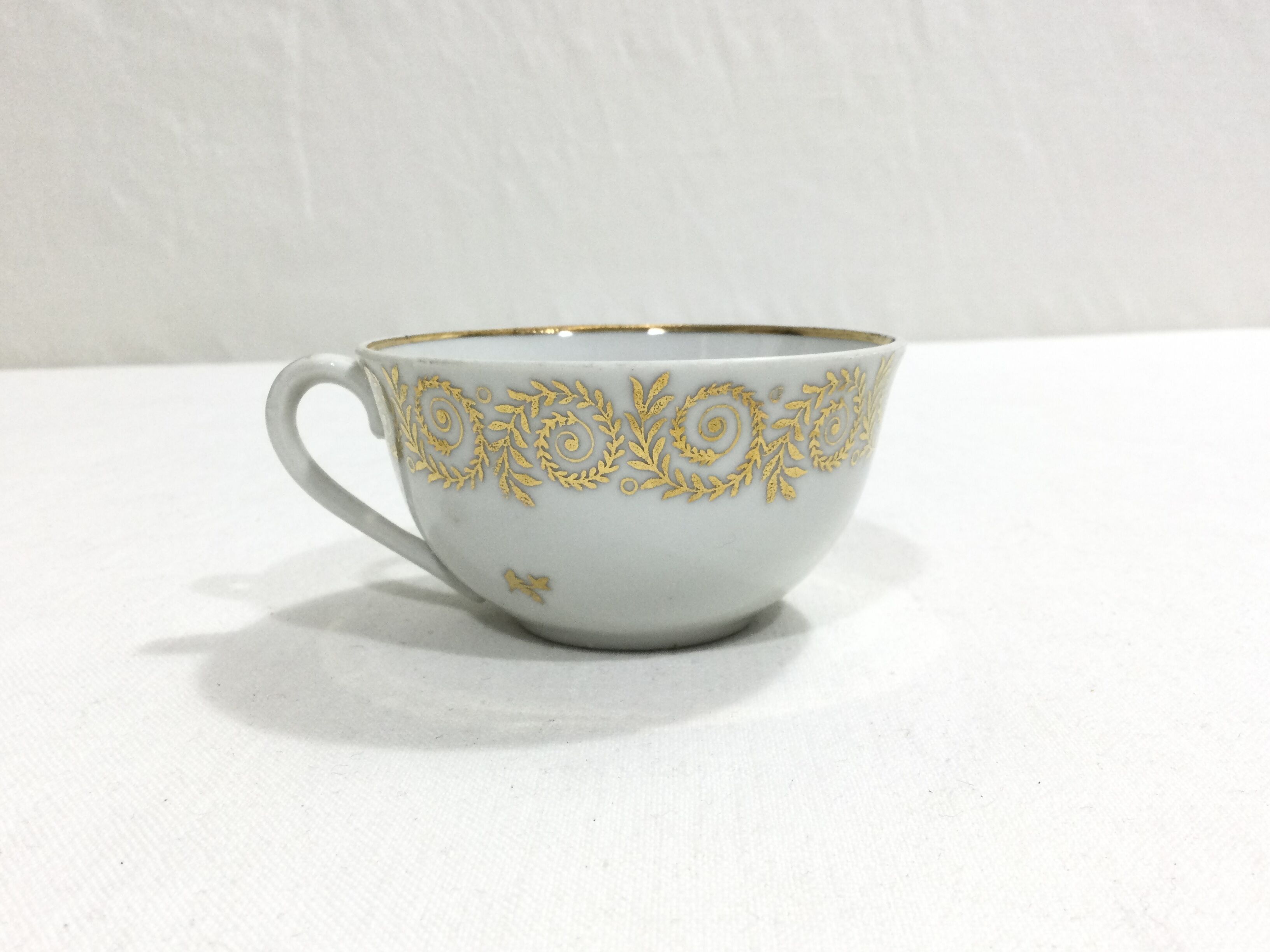 Be Reynolds - Limoges Porcelain tea set