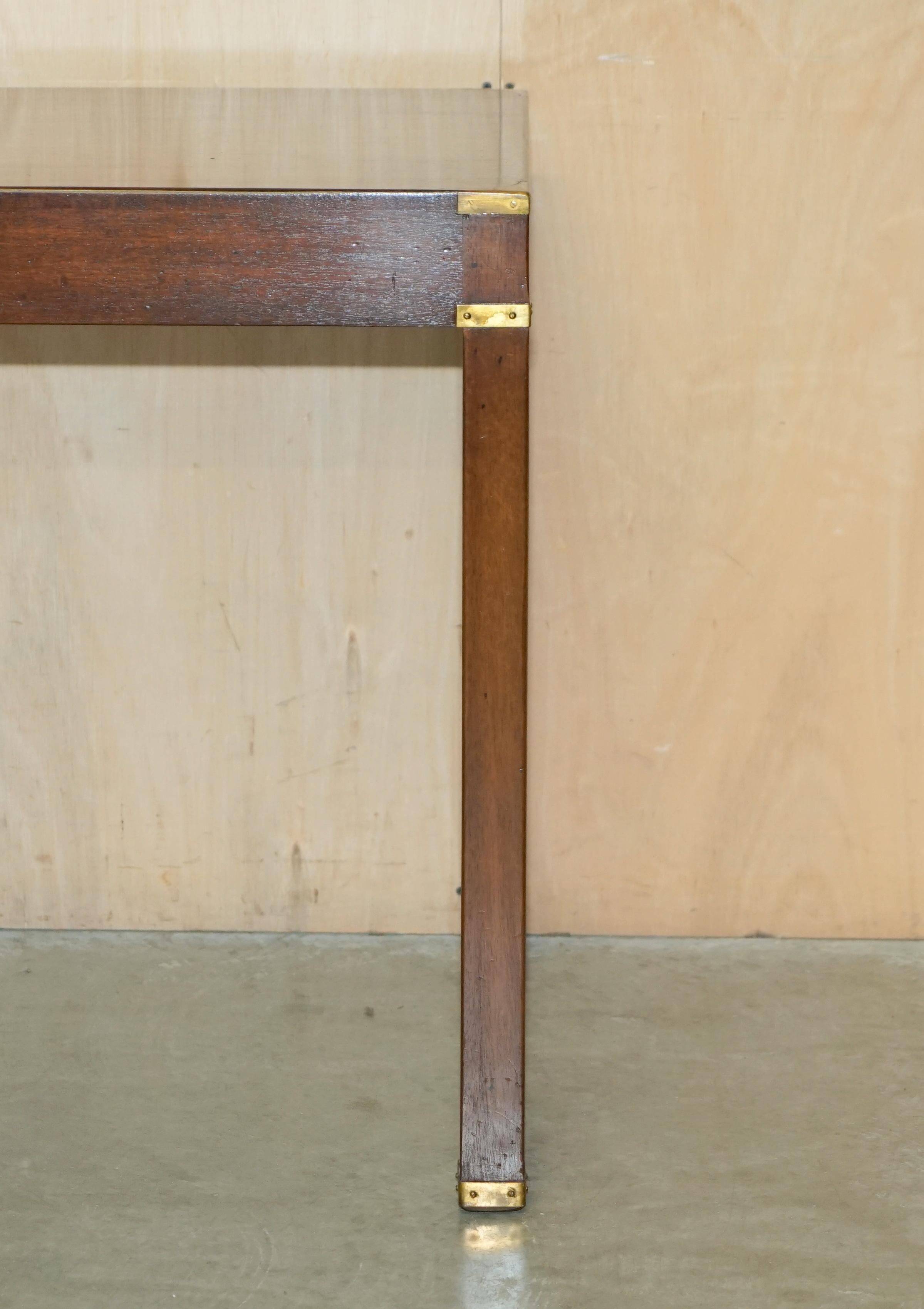 Bureau de campagne militaire Kennedy Harrods en bois dur