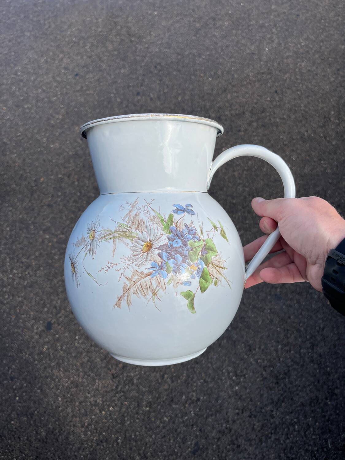 Old floral enamelled pitcher pitcher B freres cafetiere enamelee
