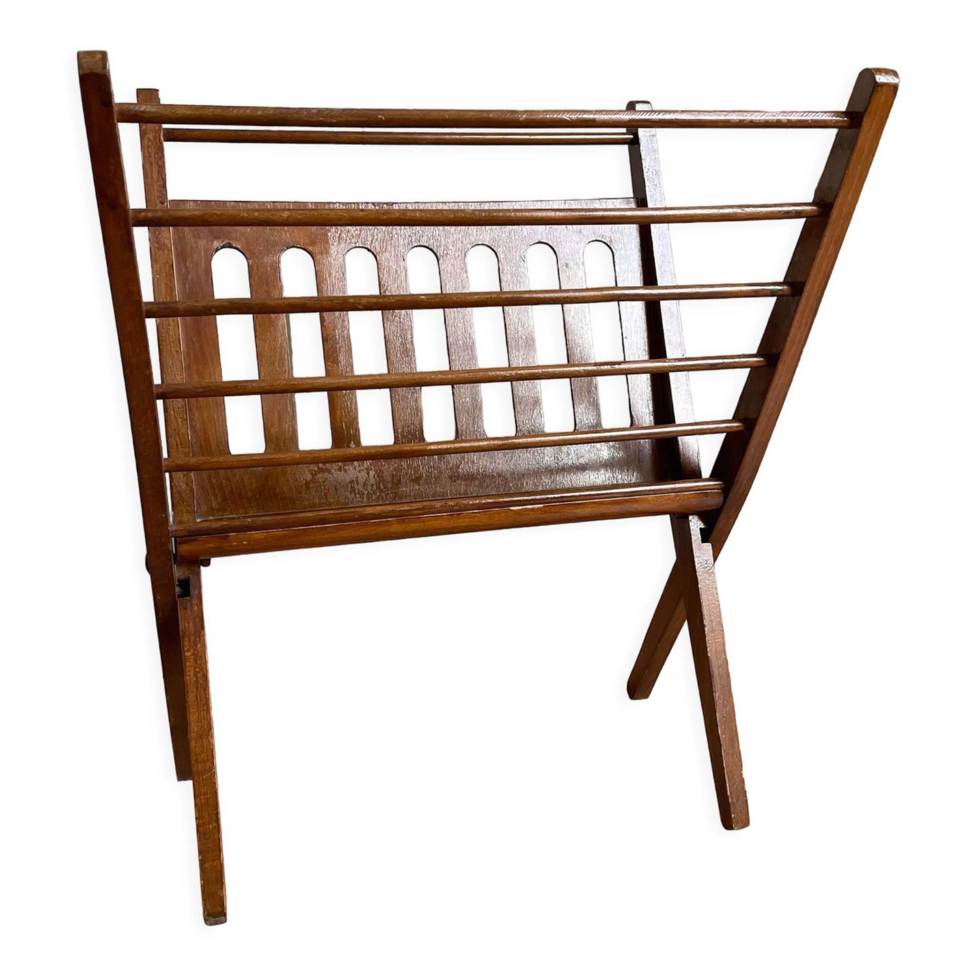 Foldable Scandinavian magazine holder