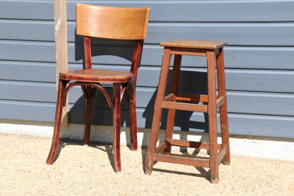 Tabouret haut chêne foncé 650mm