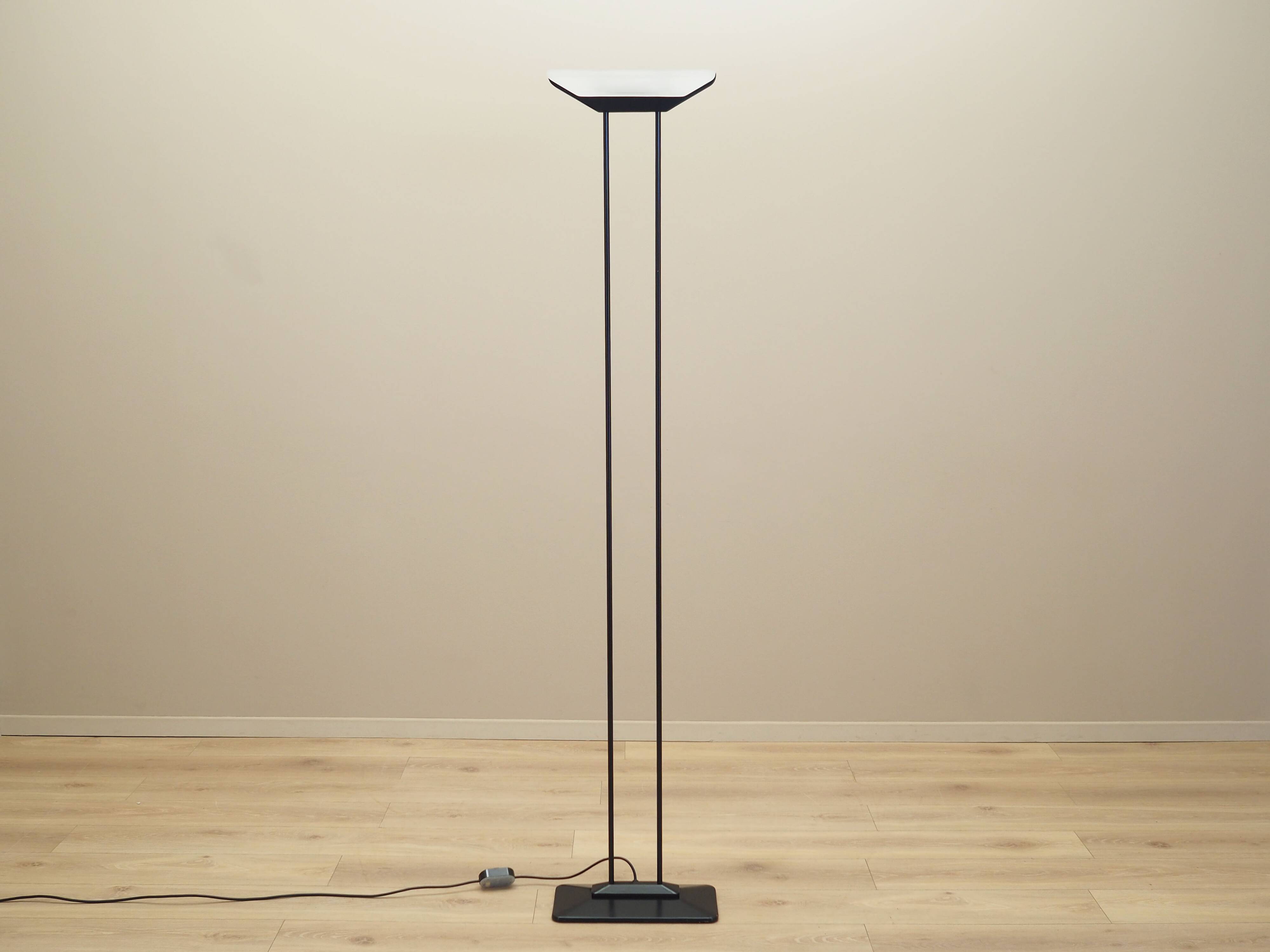 Floor lamp, Italian design, 1970s, production: Italy