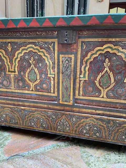 Moroccan chest