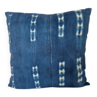 Cushion cover in vintage indigo fabric