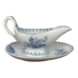 Sarreguemines U&C Flore model sauceboat, 19th century