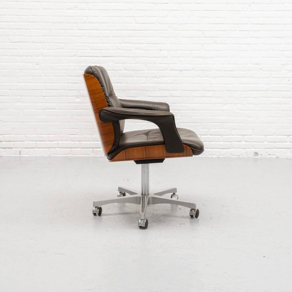 Chaise de bureau de direction des années 1970