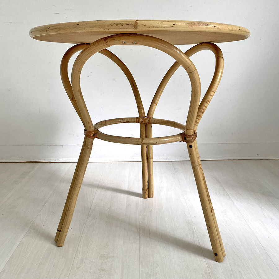 Side table in vintage rattan 60's