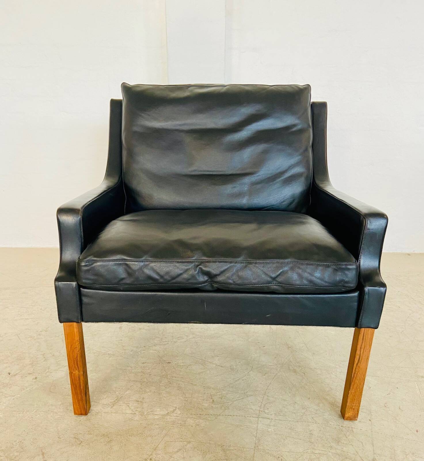 Vintage retro Danish mid-century G. Thams lounge chair in black leather