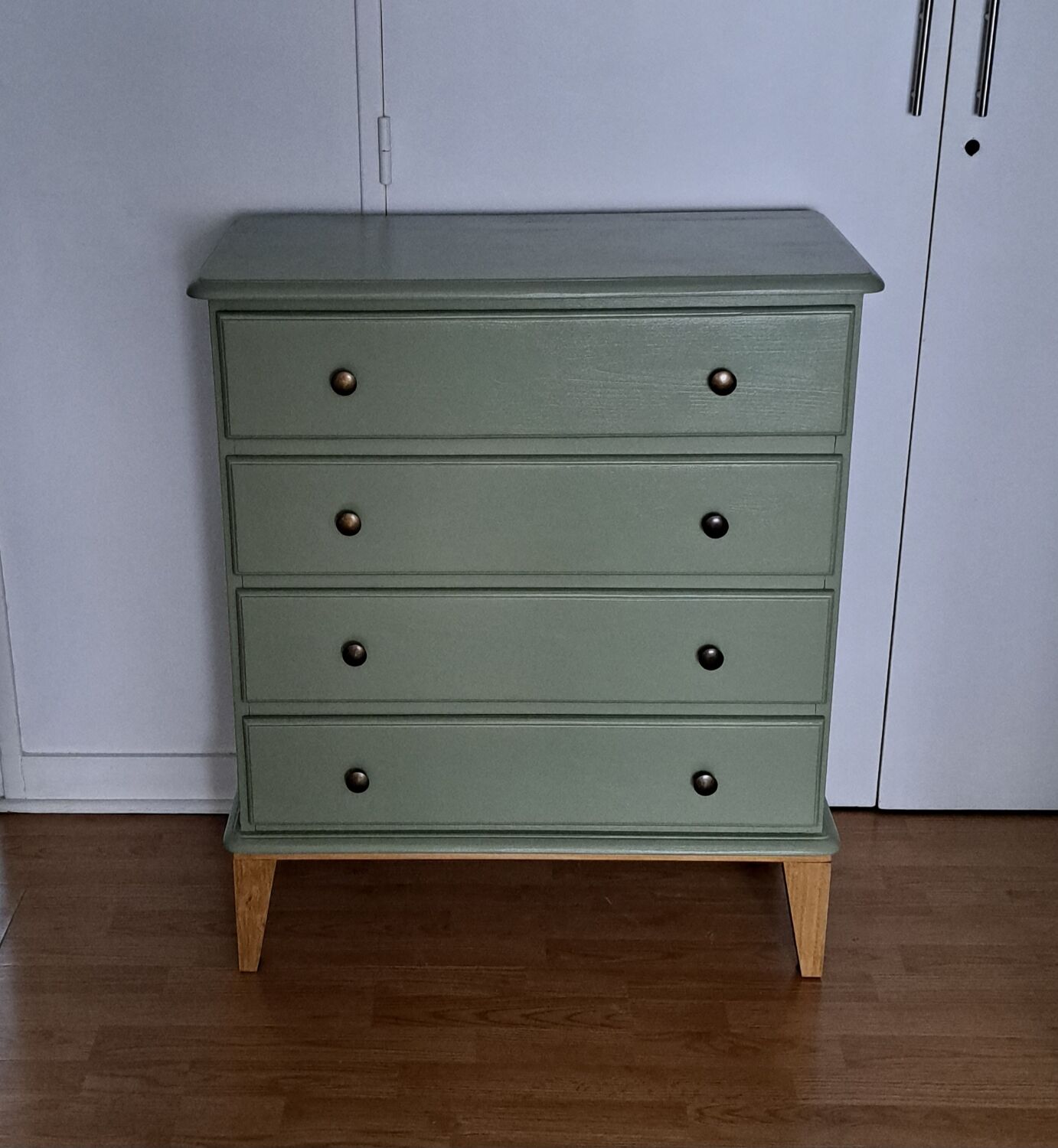 Commode vert forest