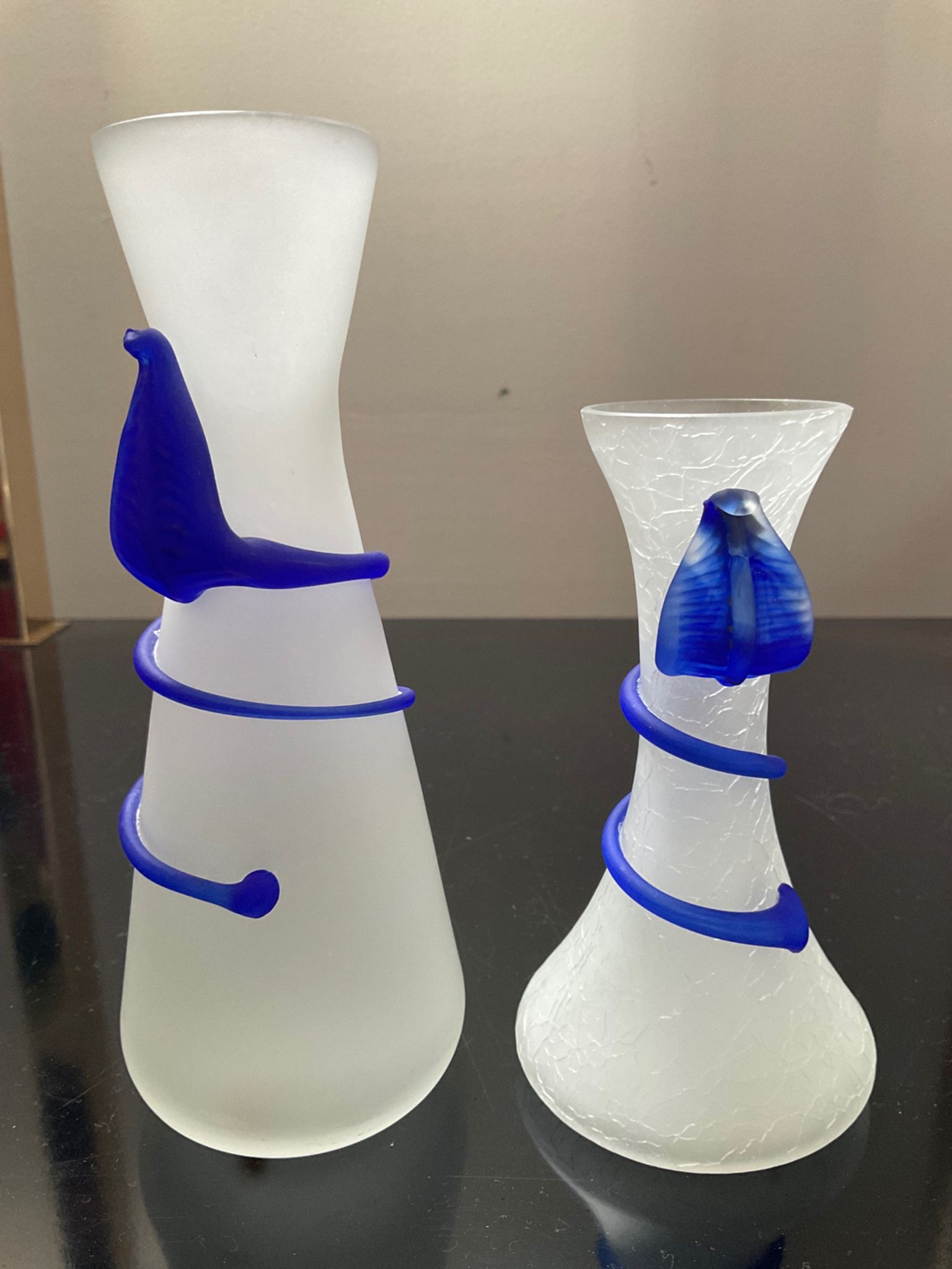 Duo of vintage soliflores vases in glass paste