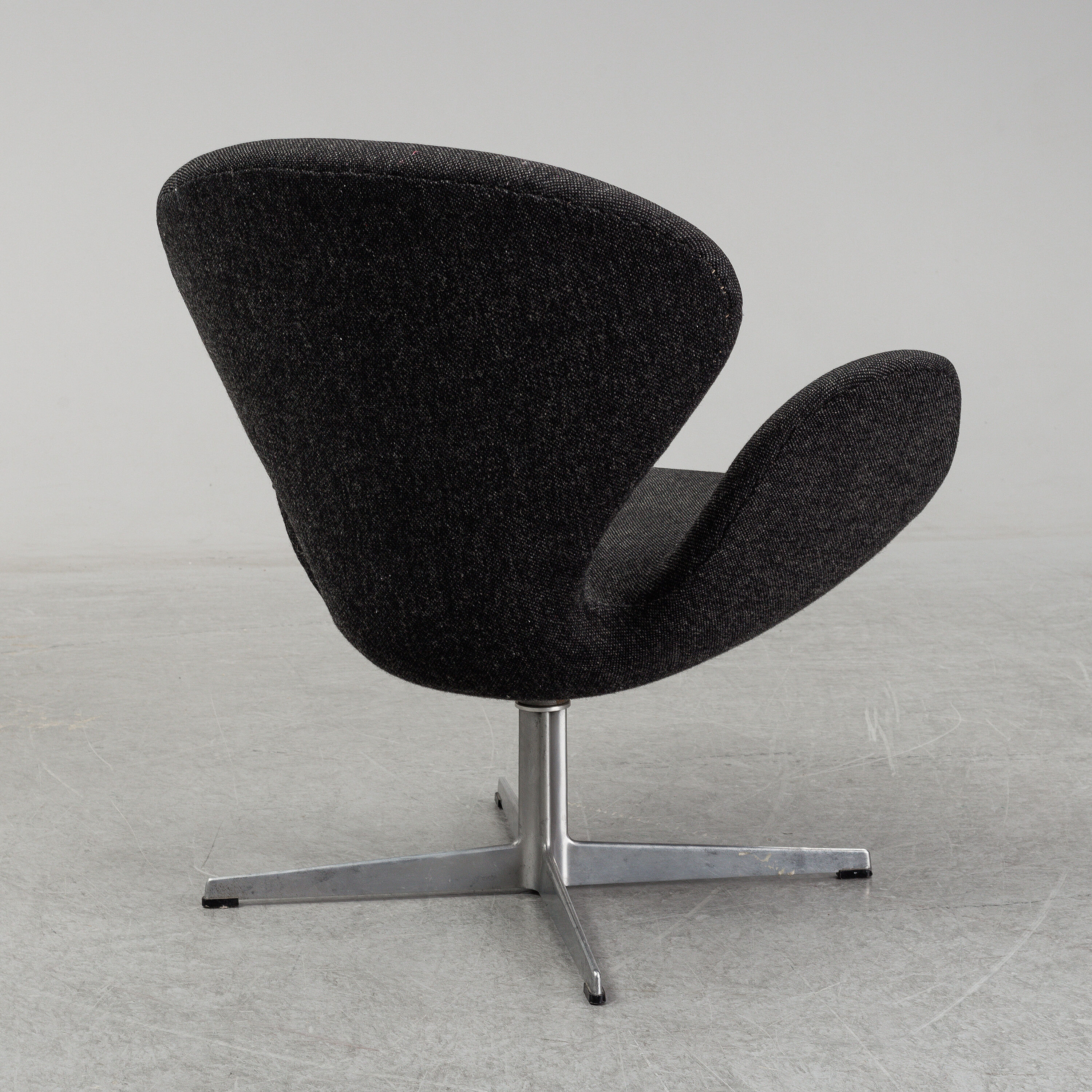 Arne Jacobsen armchair "the swan" Fritz Hansen