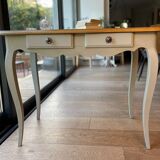 Small desk