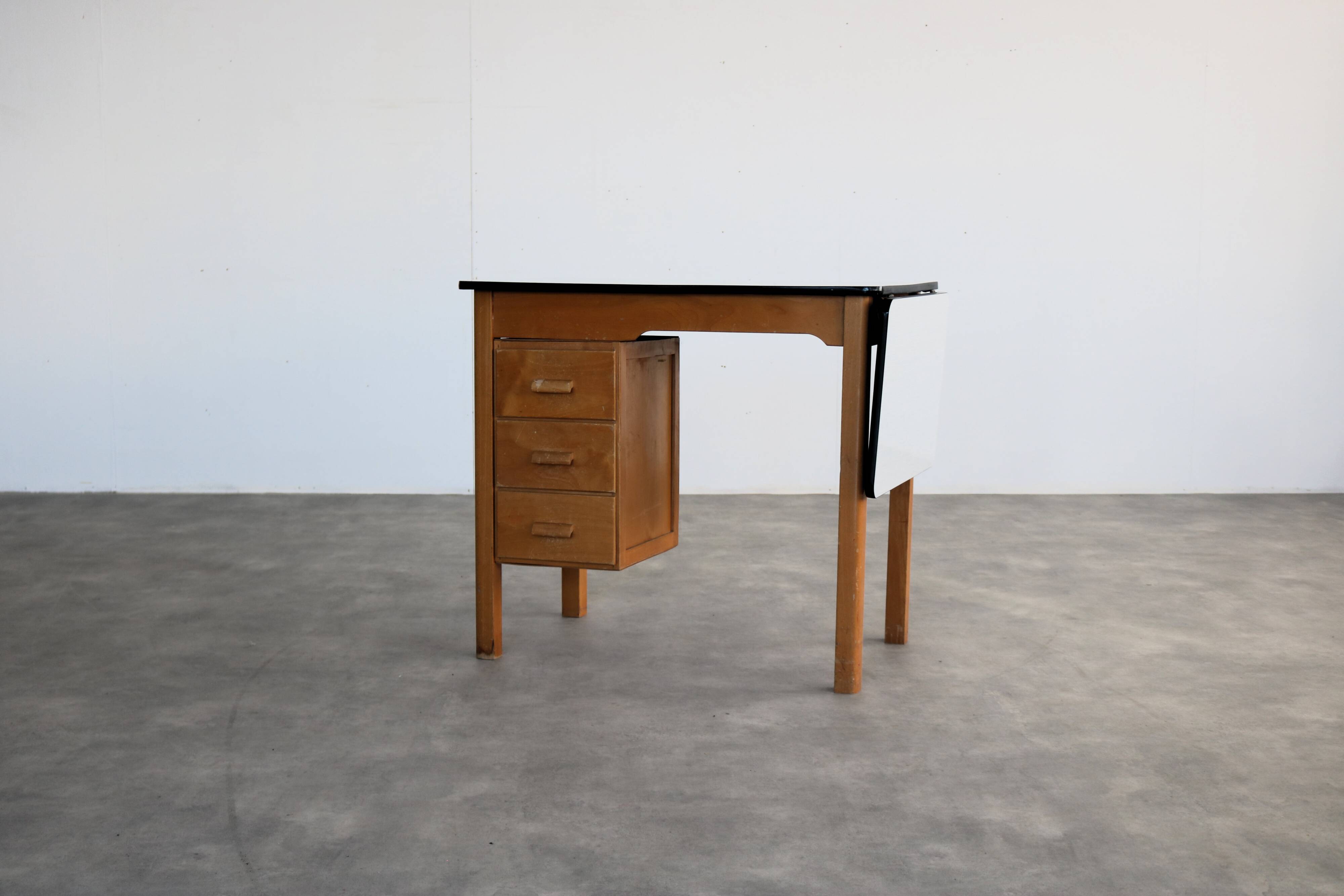 Vintage desk | 1970s | Piet Zwart | Bruynzeel