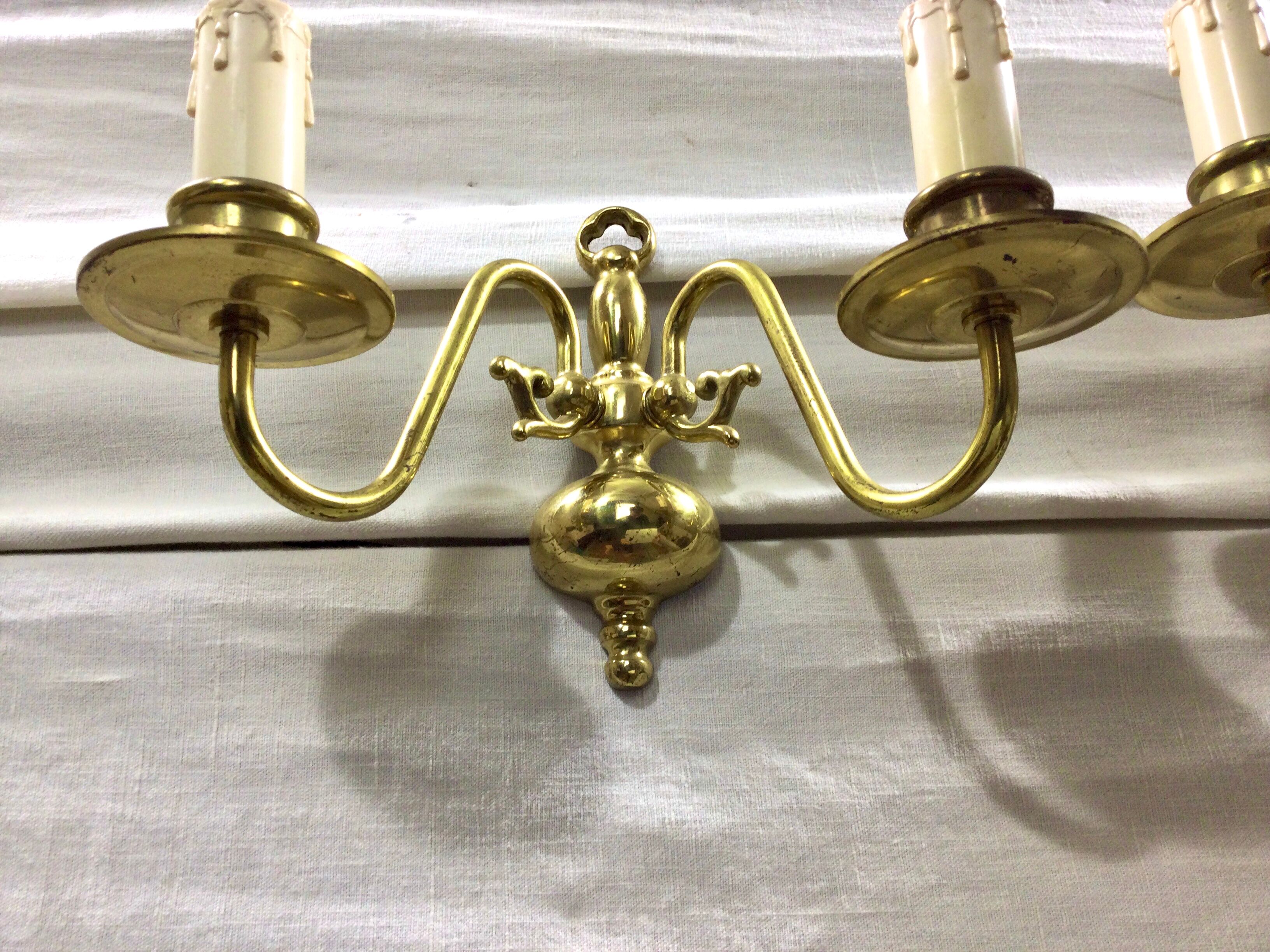 Pair of appliques 2 bronze lights in Dutch style