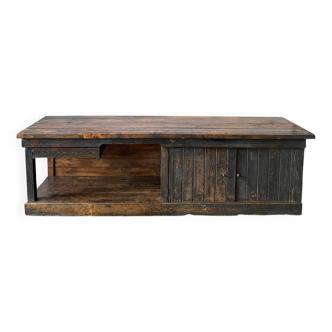 Old cabinetmaker's workbench