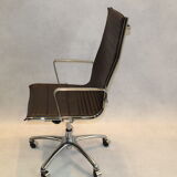 Leather and chrome office chair Luxy edition