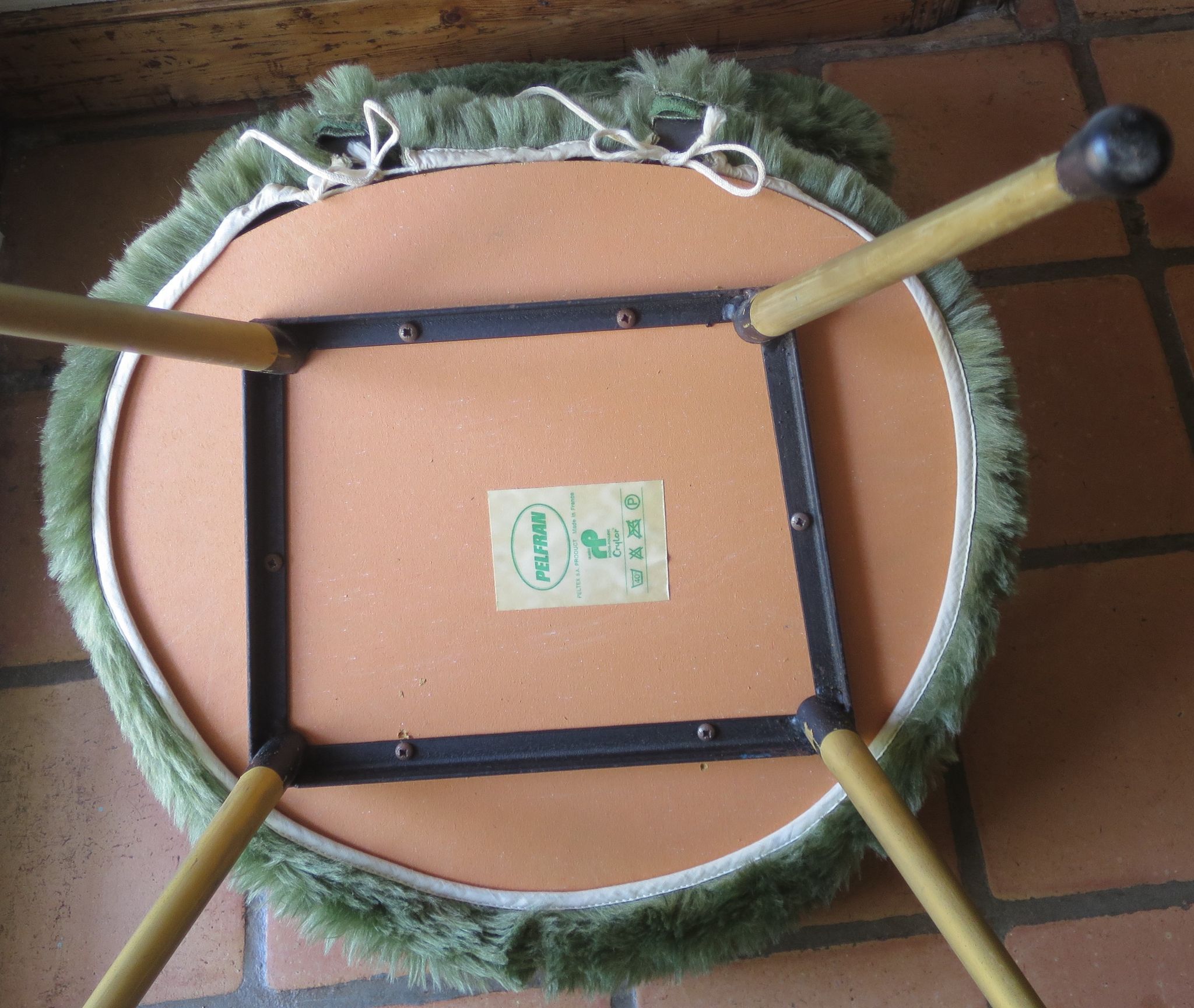 Chair armchair moumoute green pelfran (label) feet gold metal