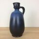Vase forme pichet céramique bleu cobalt 1970