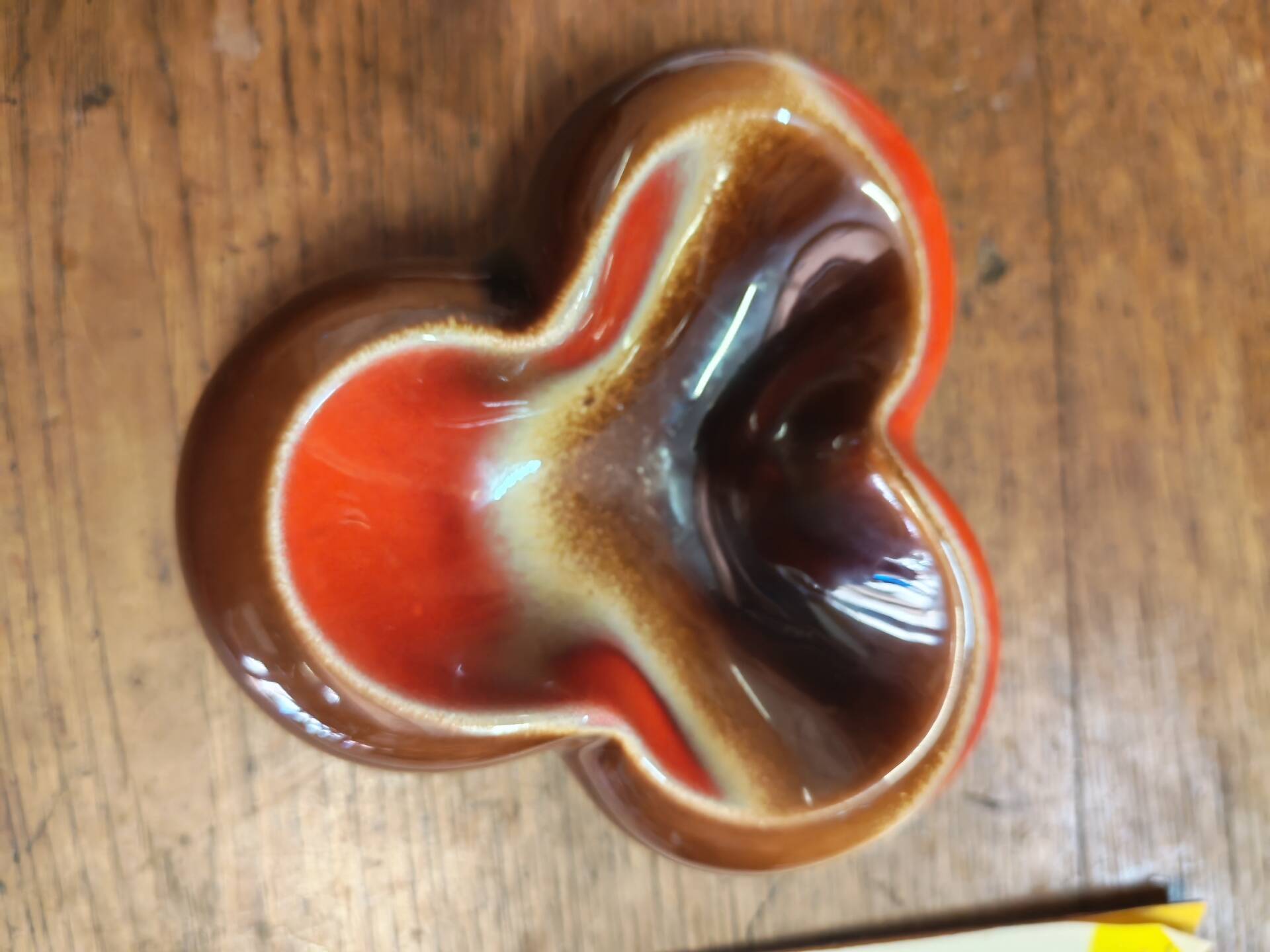 Cendrier vide poche en céramique midcentury