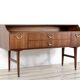 Buffet Meredew en teck et laiton des années 50. Style vintage moderne / danois.