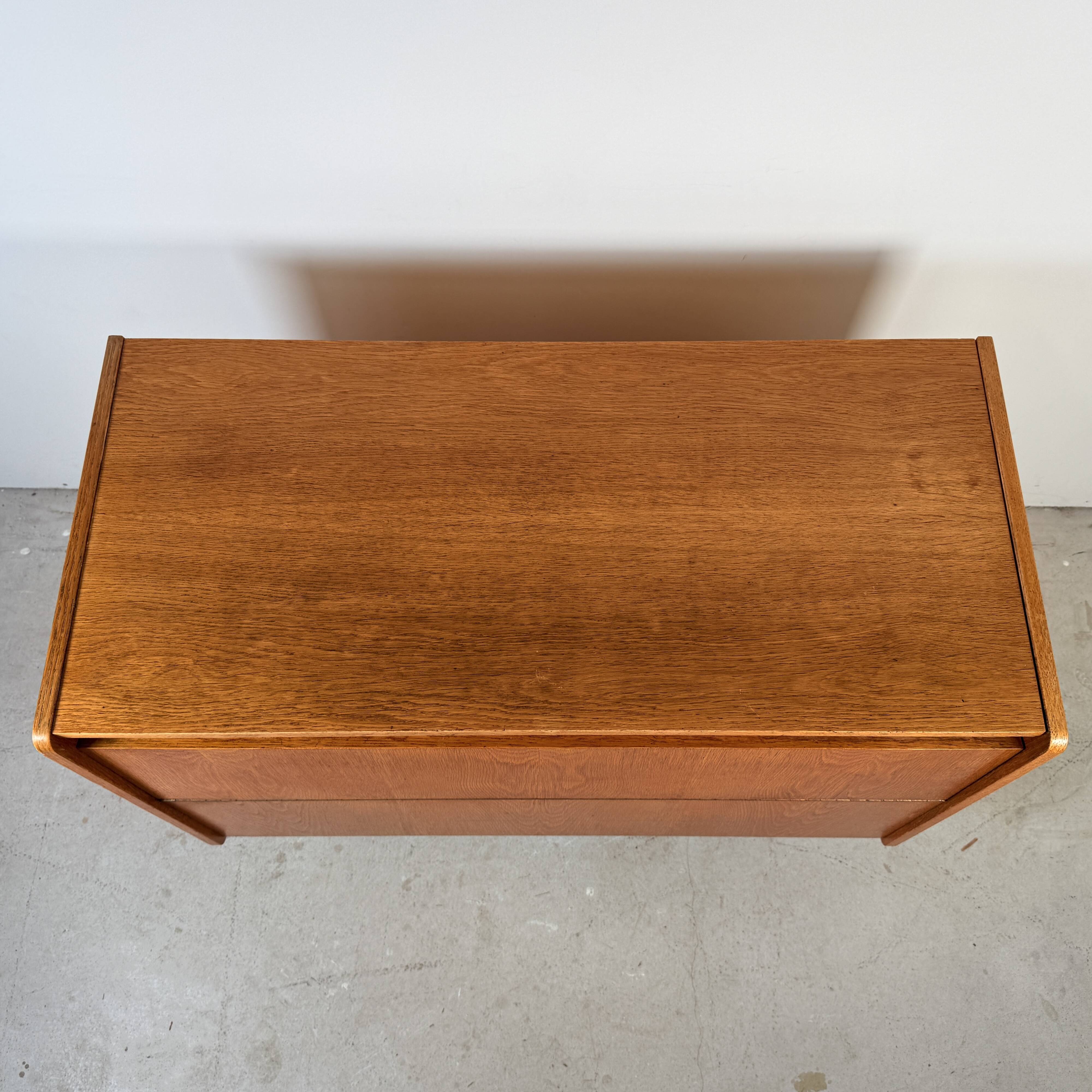 Vintage blanket chest/toy chest U-459, Jiří Jiroutek