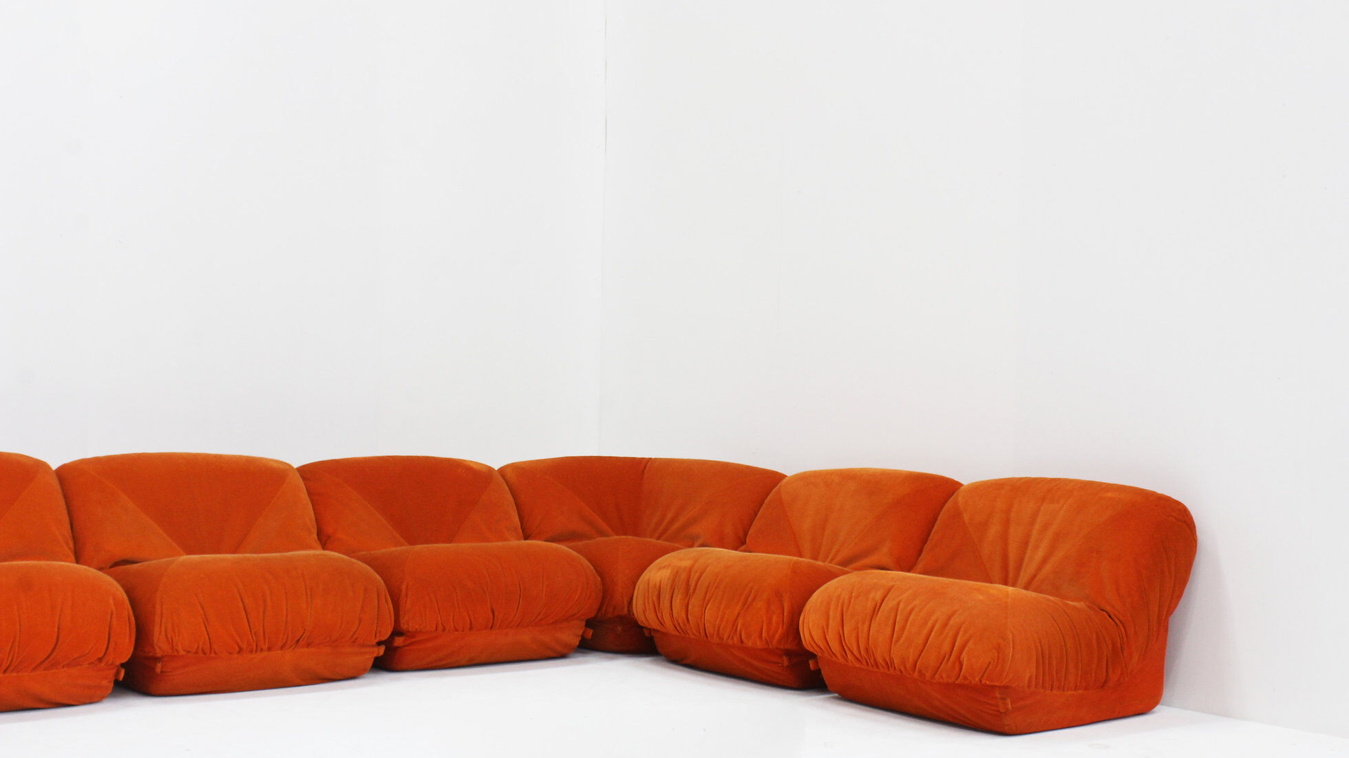 Airborne sectional sofa 'Patate' in orange corduroy, set of 7