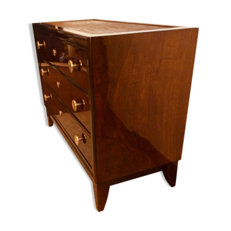Transition period chest of drawers