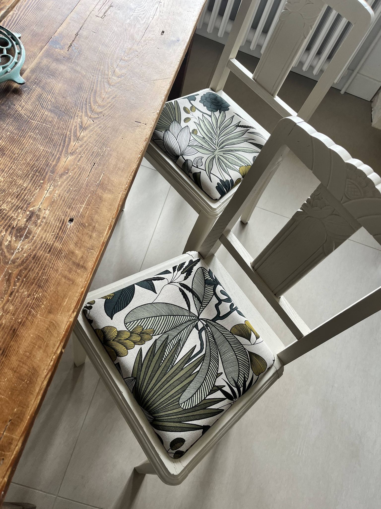 5 relooked antique chairs