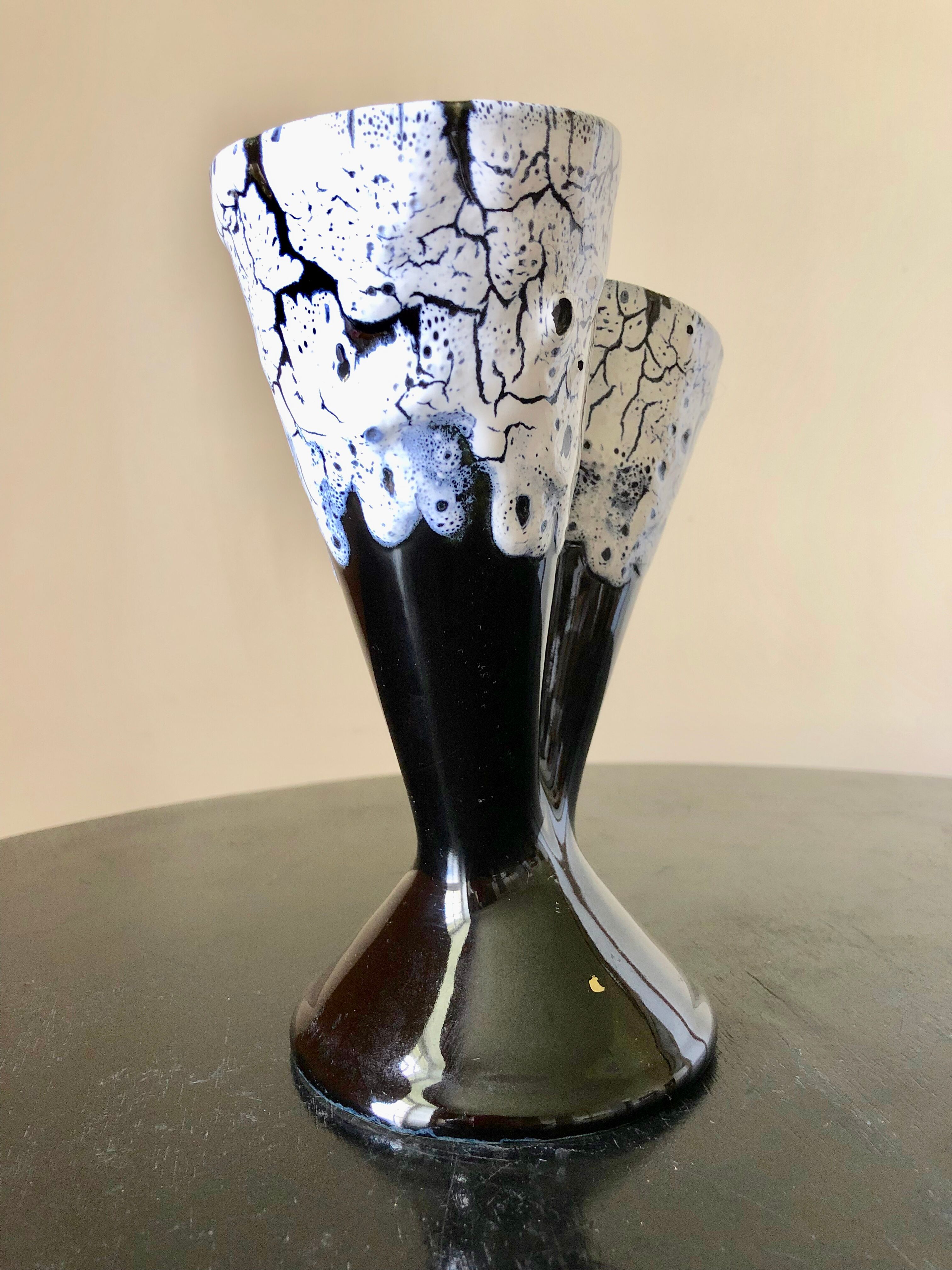 Double blue Fat Lava vase
