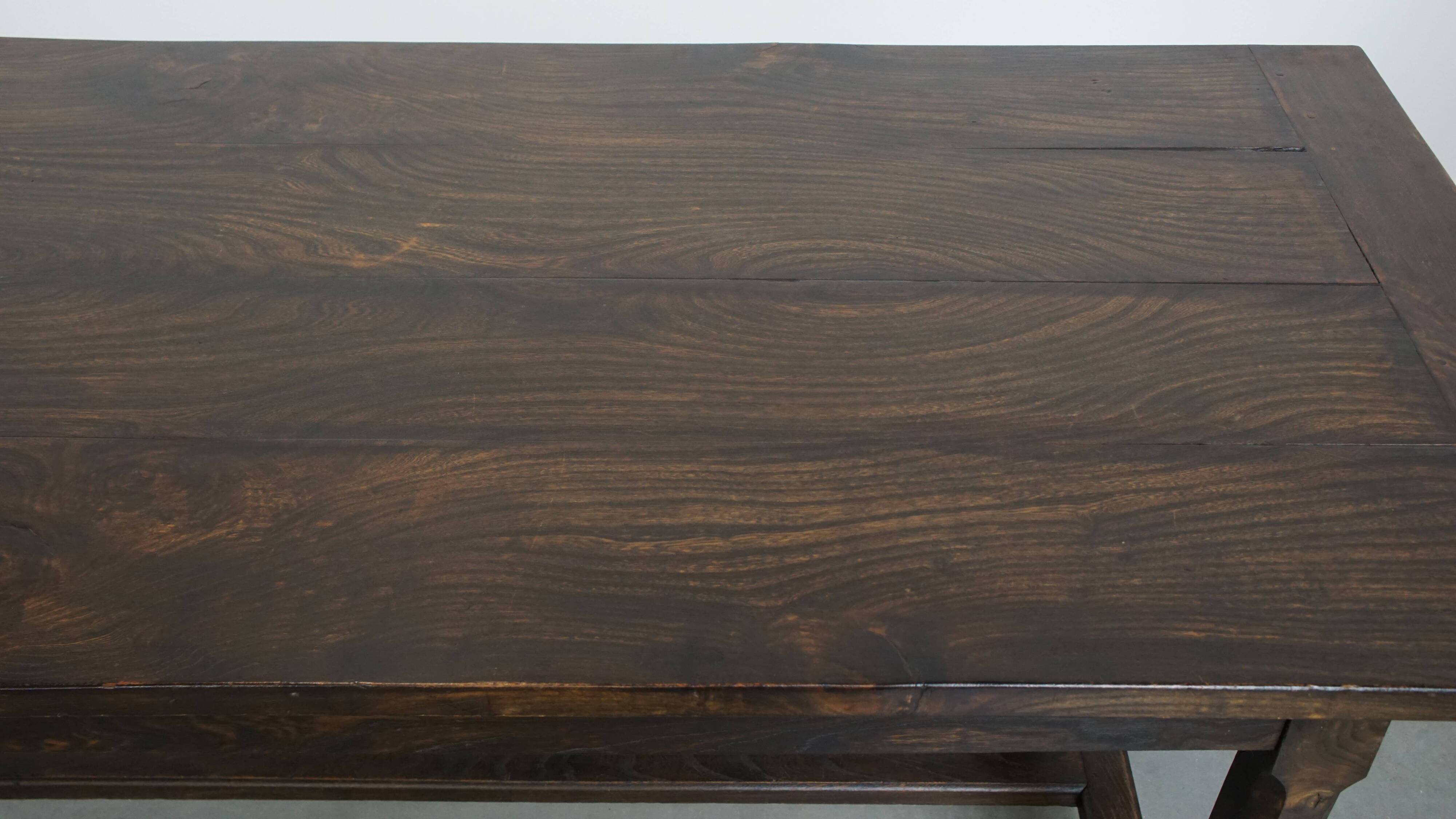 Long Antique English Elm Dining Table from the Early 19th Century