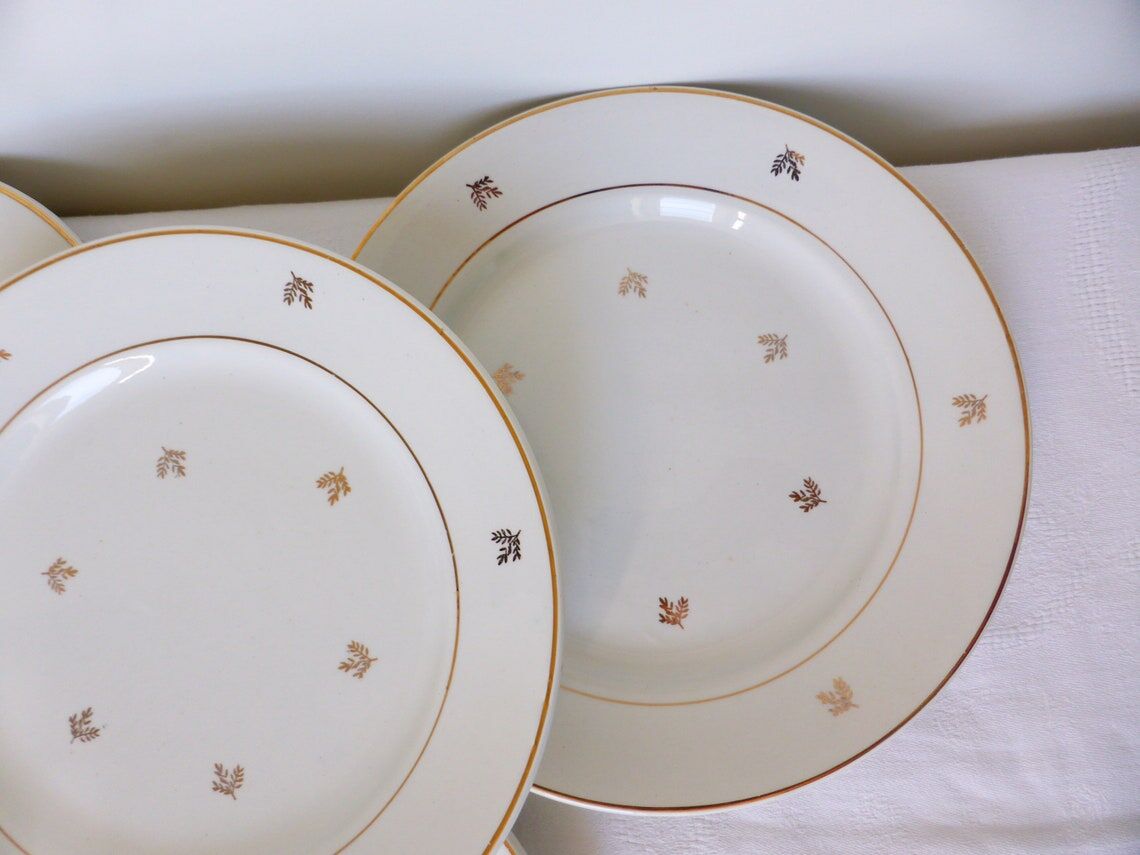 Set of 4 vintage flat plates in Badonviller porcelain