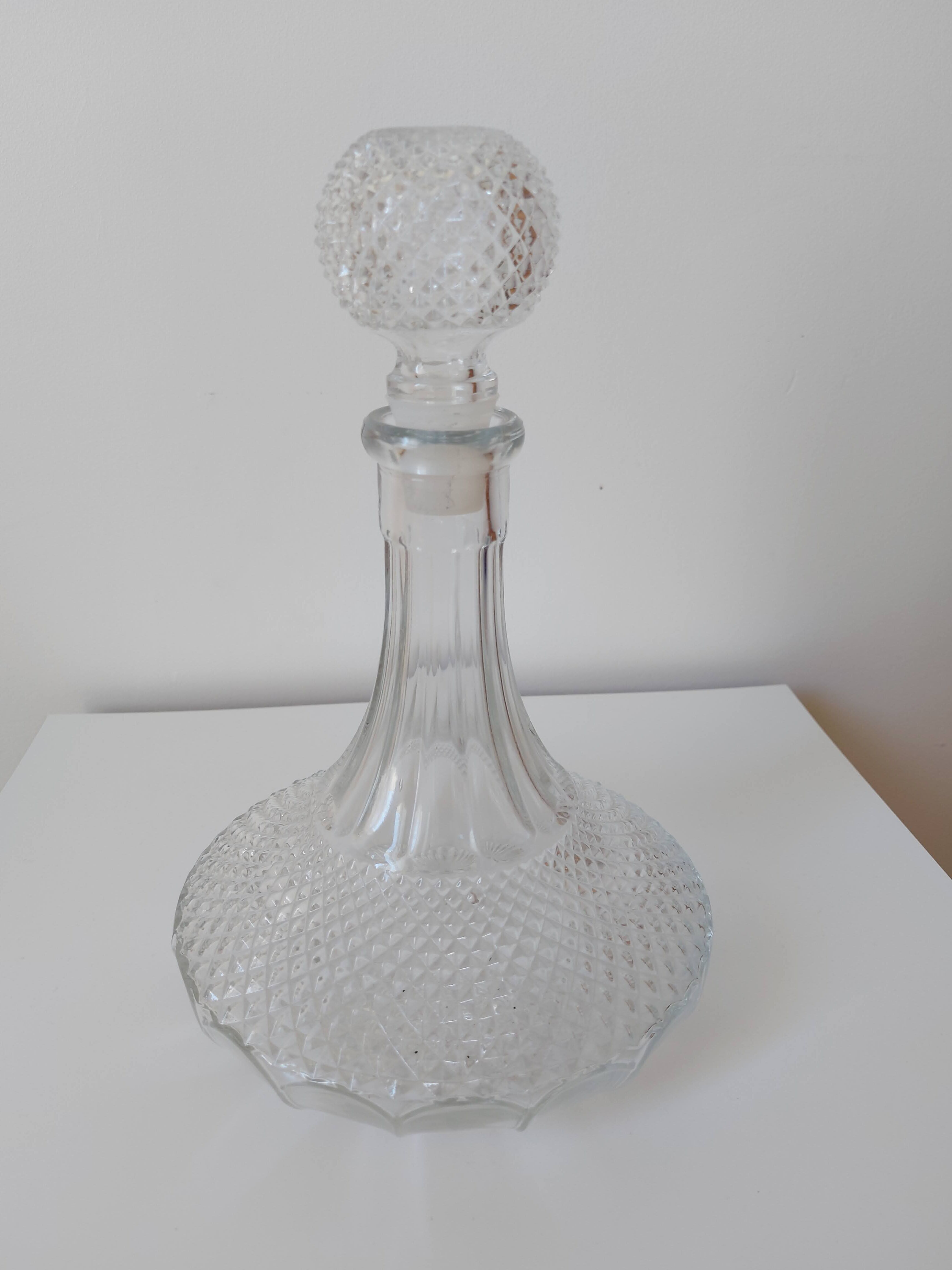 Chiseled glass decanter