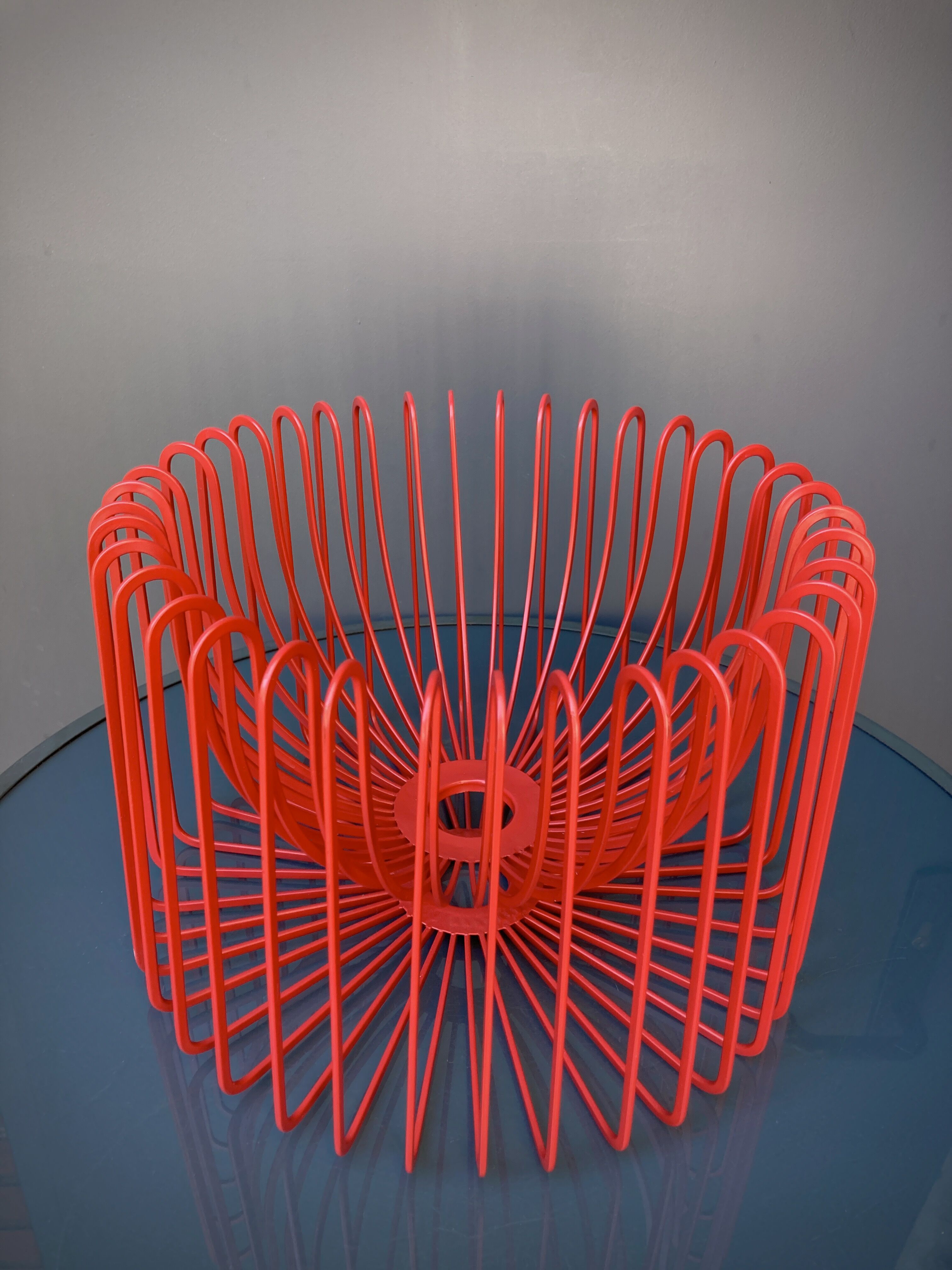 Coupe à fruit design metal rouge