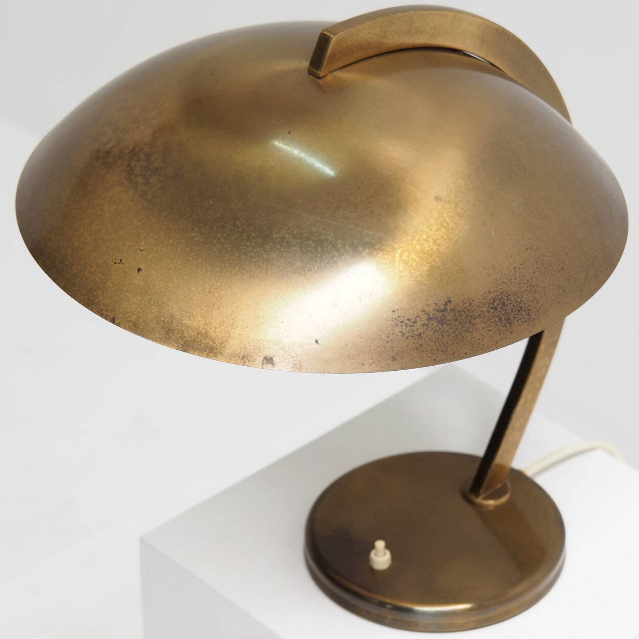 Lampe de bureau ou de table élégante des années 1950