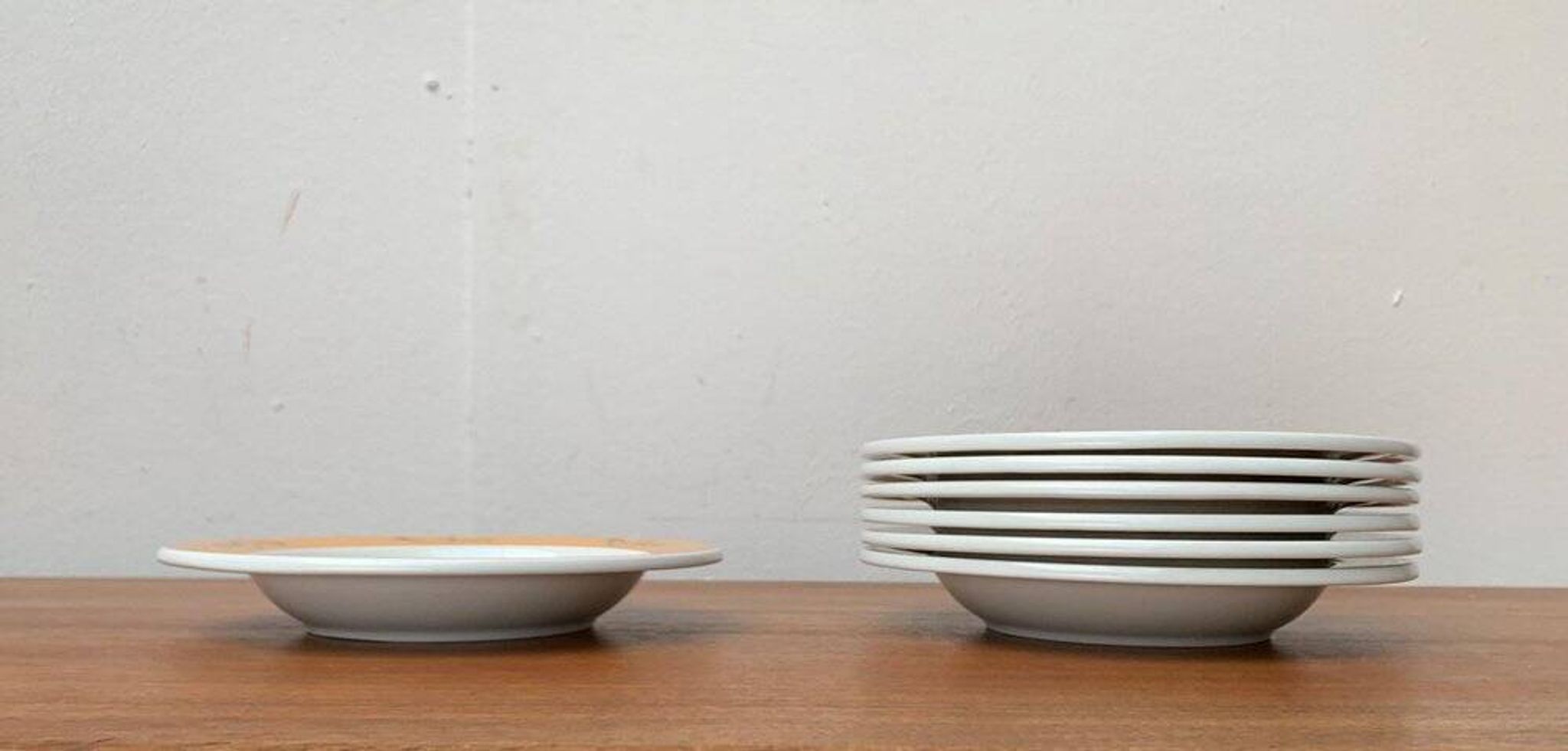 Postmodern German series of flying objects, soup plates by David Palterer and Sieger Design for Arzberg, 1990s, set of 7.