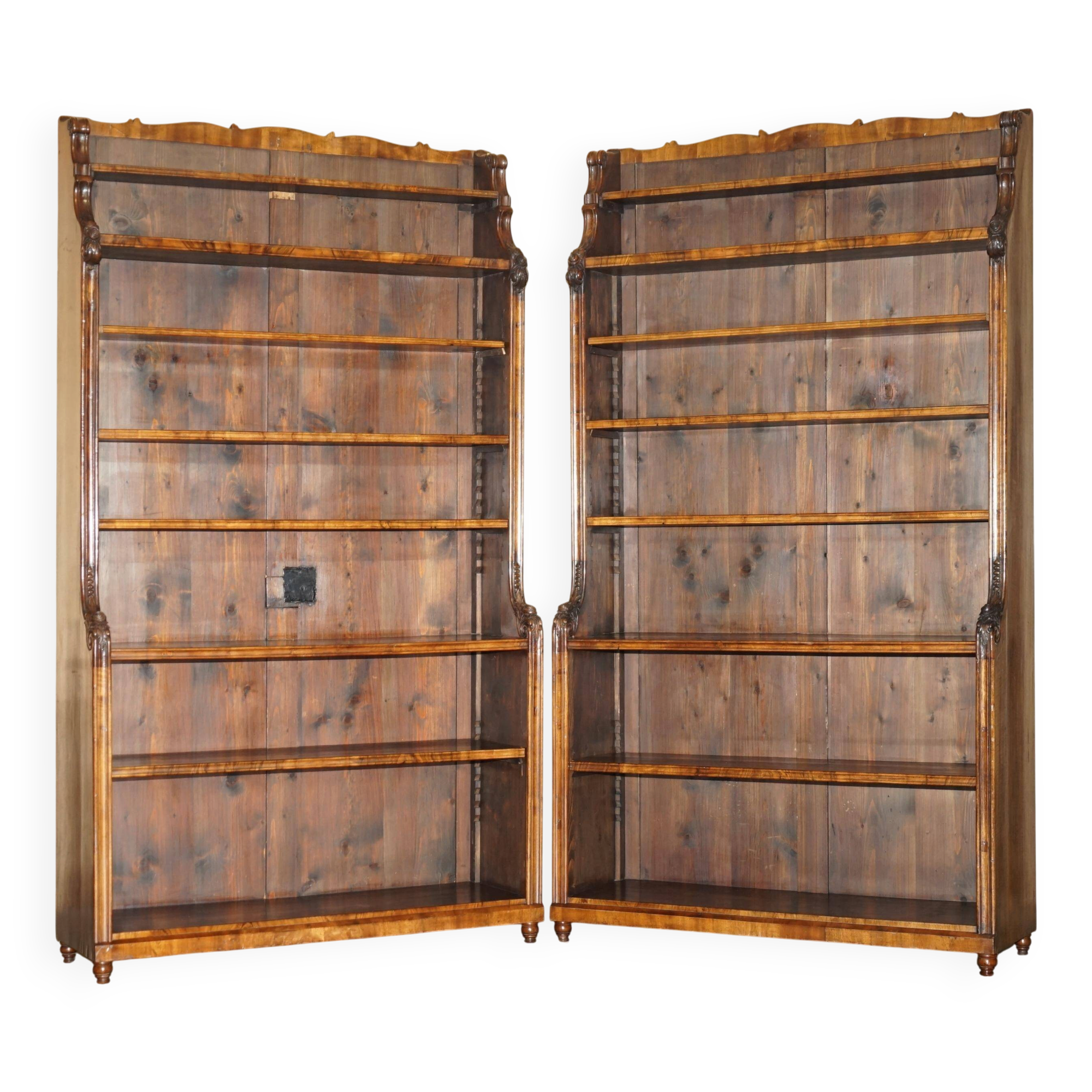 Pair of Regency cascade bookshelves in hardwood, 2.1 m in height.
