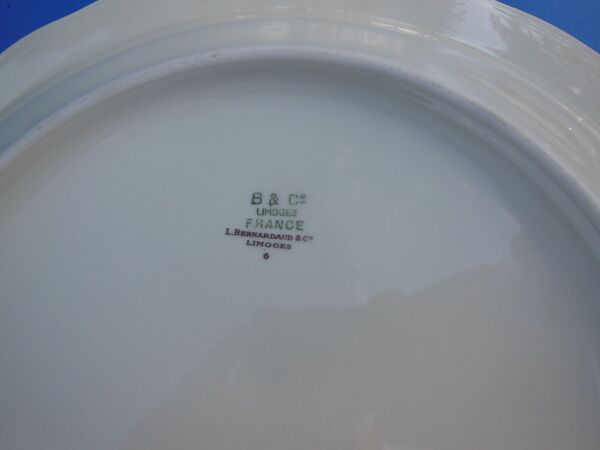 Plat en porcelaine estampillé bernardaud - limoges