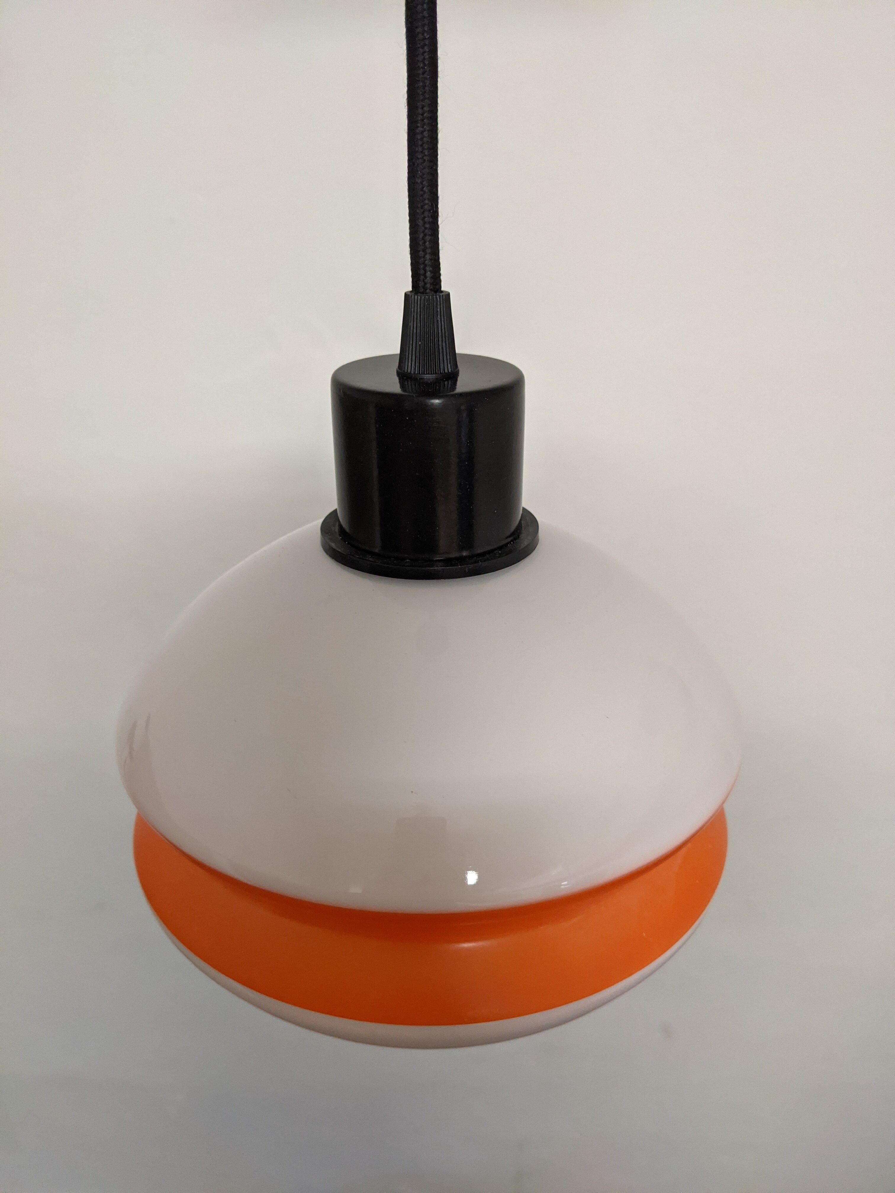 Hanging of the 70s space age