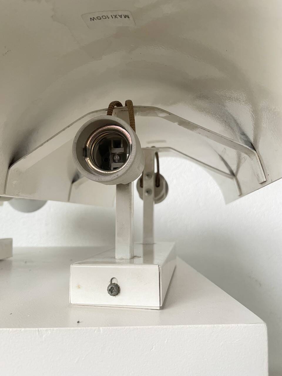 Pair of Parscot wall lights in white lacquered metal from the 80s