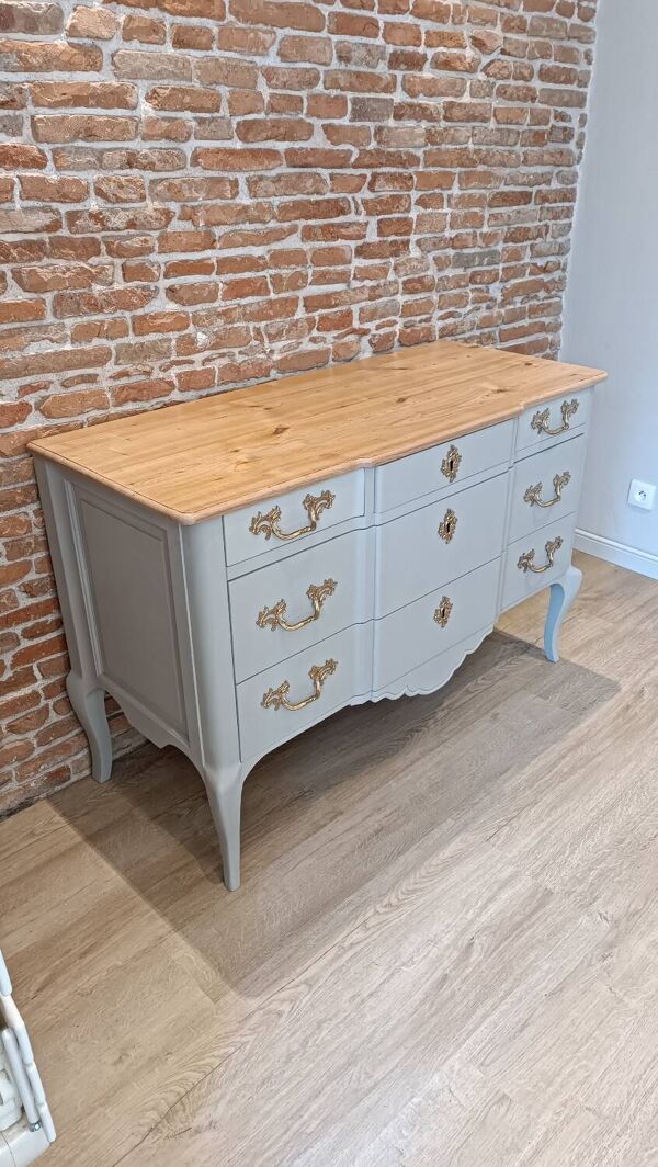 Commode style Régence en merisier