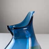 Pichet en verre soufflé à la main unique signé par un artisan du XXe siècle – Bleu vif