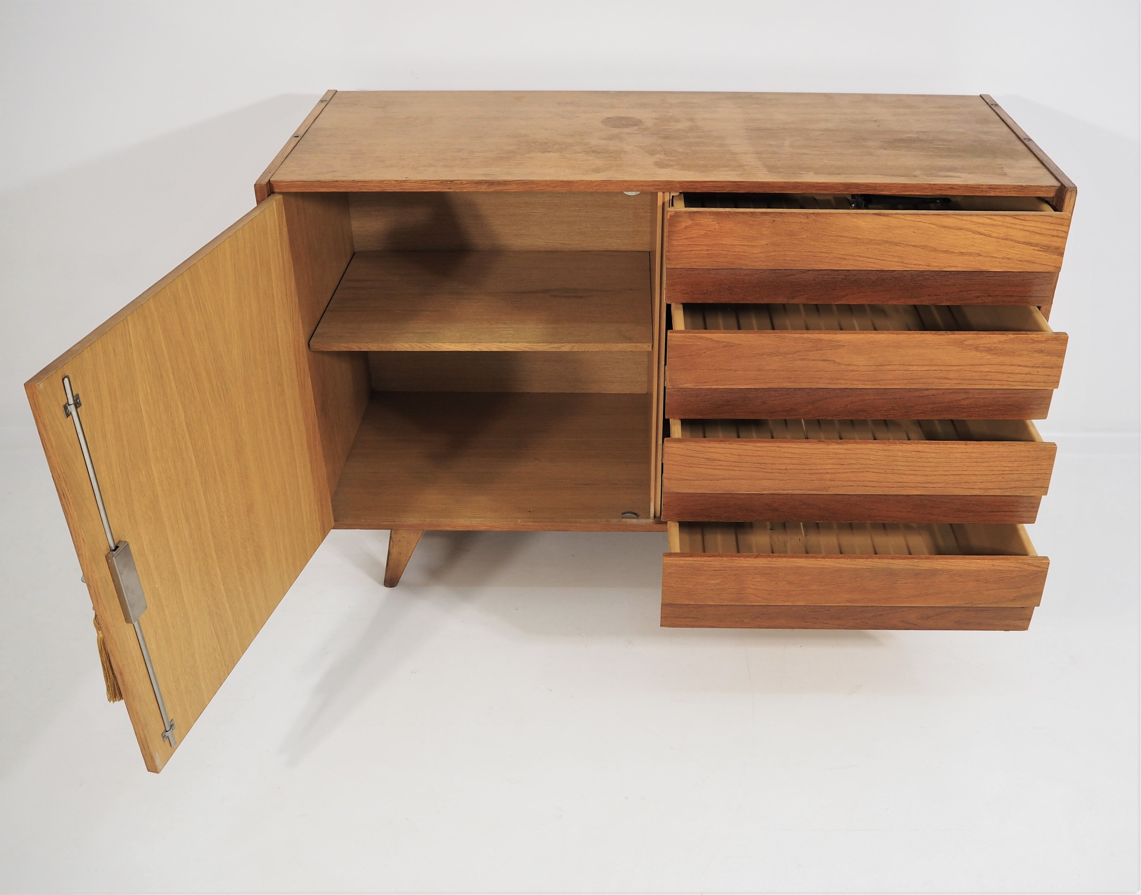 Jiri Jiroutek sideboard for Interier Praha, 1960s