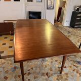 Scandinavian table