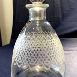 2 ENGRAVED GLASS LIQUOR CARAFES FROM THE 1930s-1940s