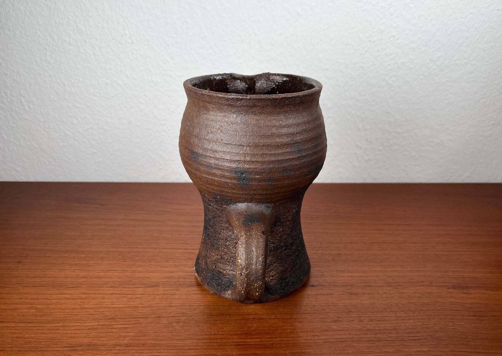 Carafe Vase de Pottery de Studio Allemand Brutaliste Mid-Century Modern par Gerhard Liebenthron, 1974