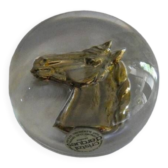 paperweight, sulfur style, horse head pattern