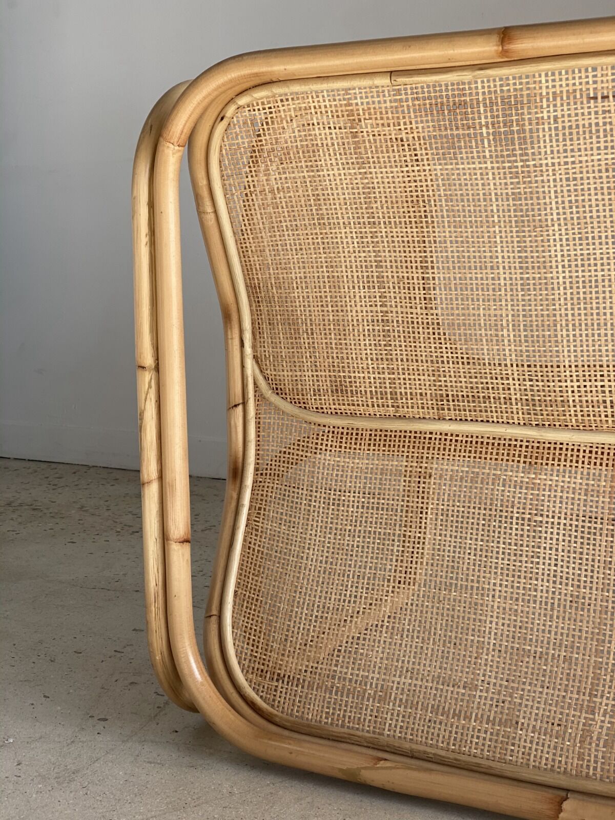U-shaped armrest rattan armchair, grid canning